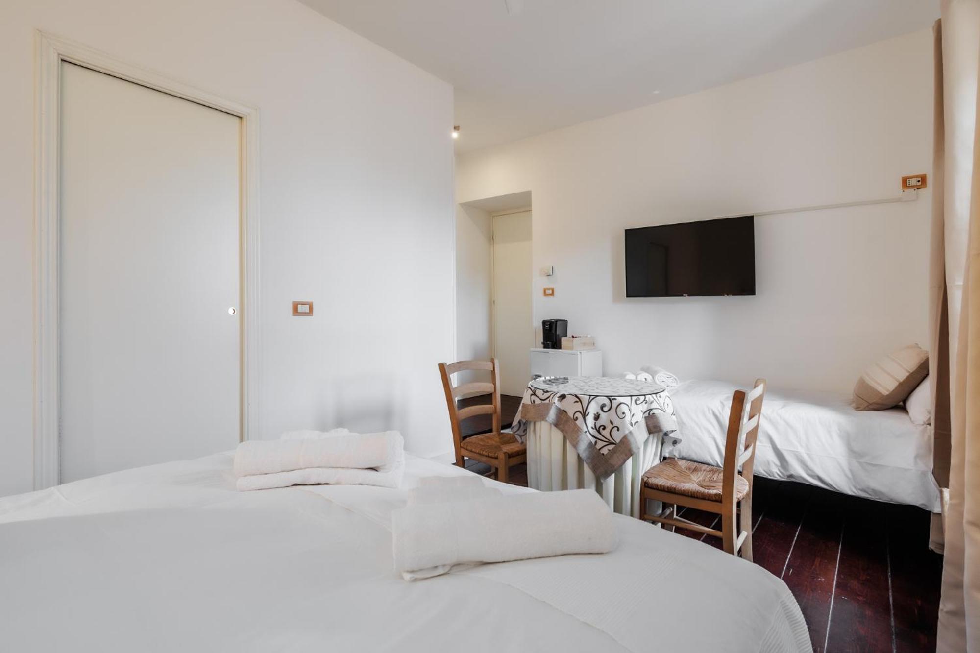Bed and Breakfast La Torretta à Tuscania Extérieur photo